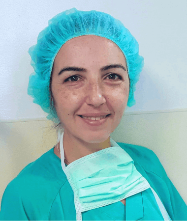 Ozlem Uyanik Cirujana Bariátrica en el equipo de UCOM