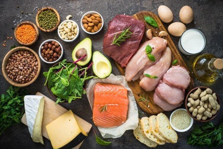 la cantidad de proteinas diarias es importante después de una cirugía bariátrica
